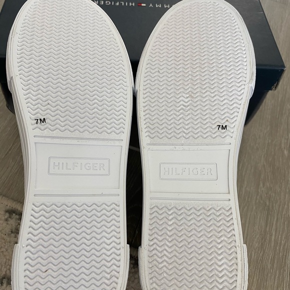 Tommy Hilfiger White Sneakers - Picture 6 of 6